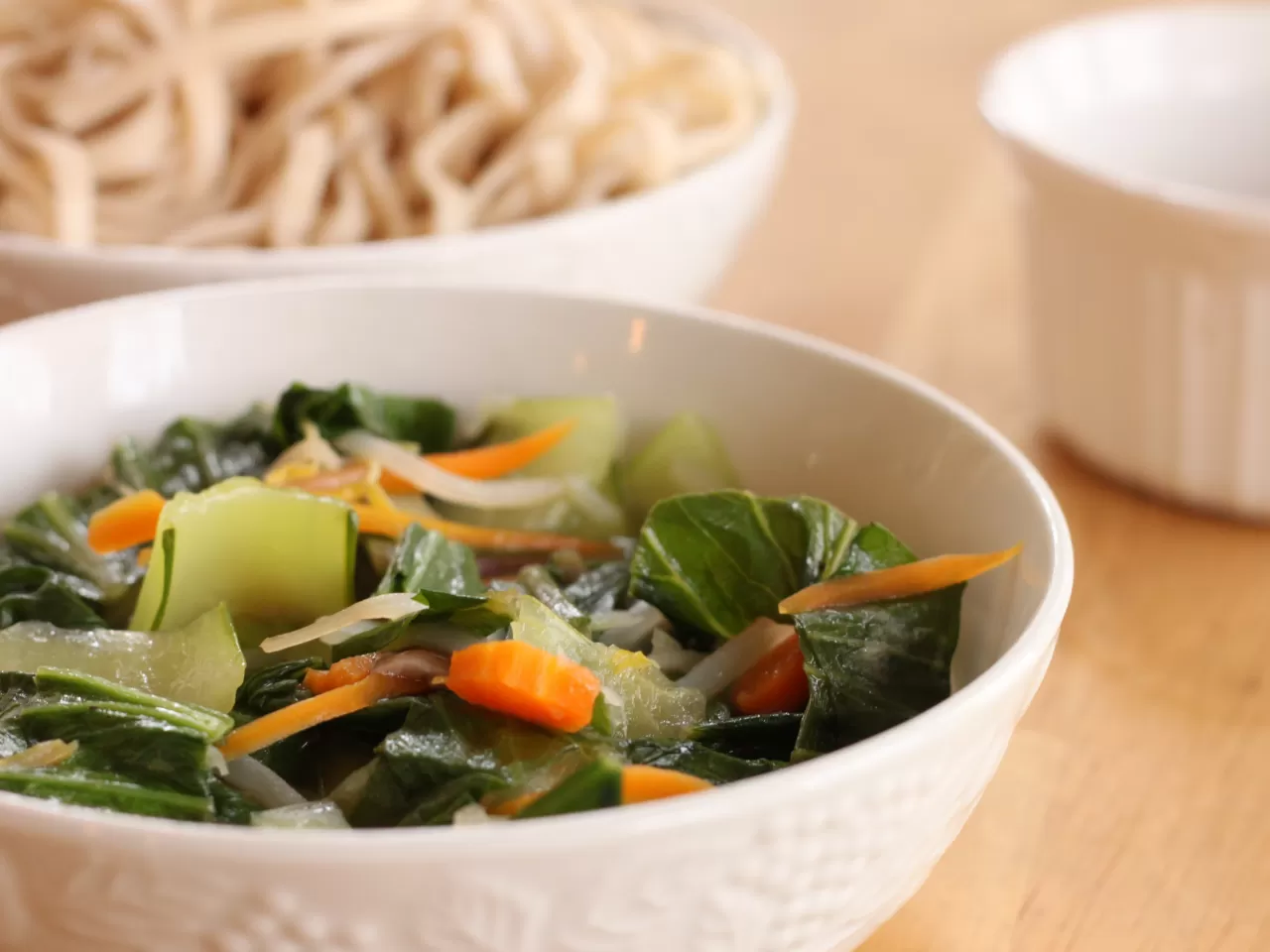 Japon yemekleri çok fazla sebze içerir ancak tamamen vejetaryen yemek bulmak zordur.