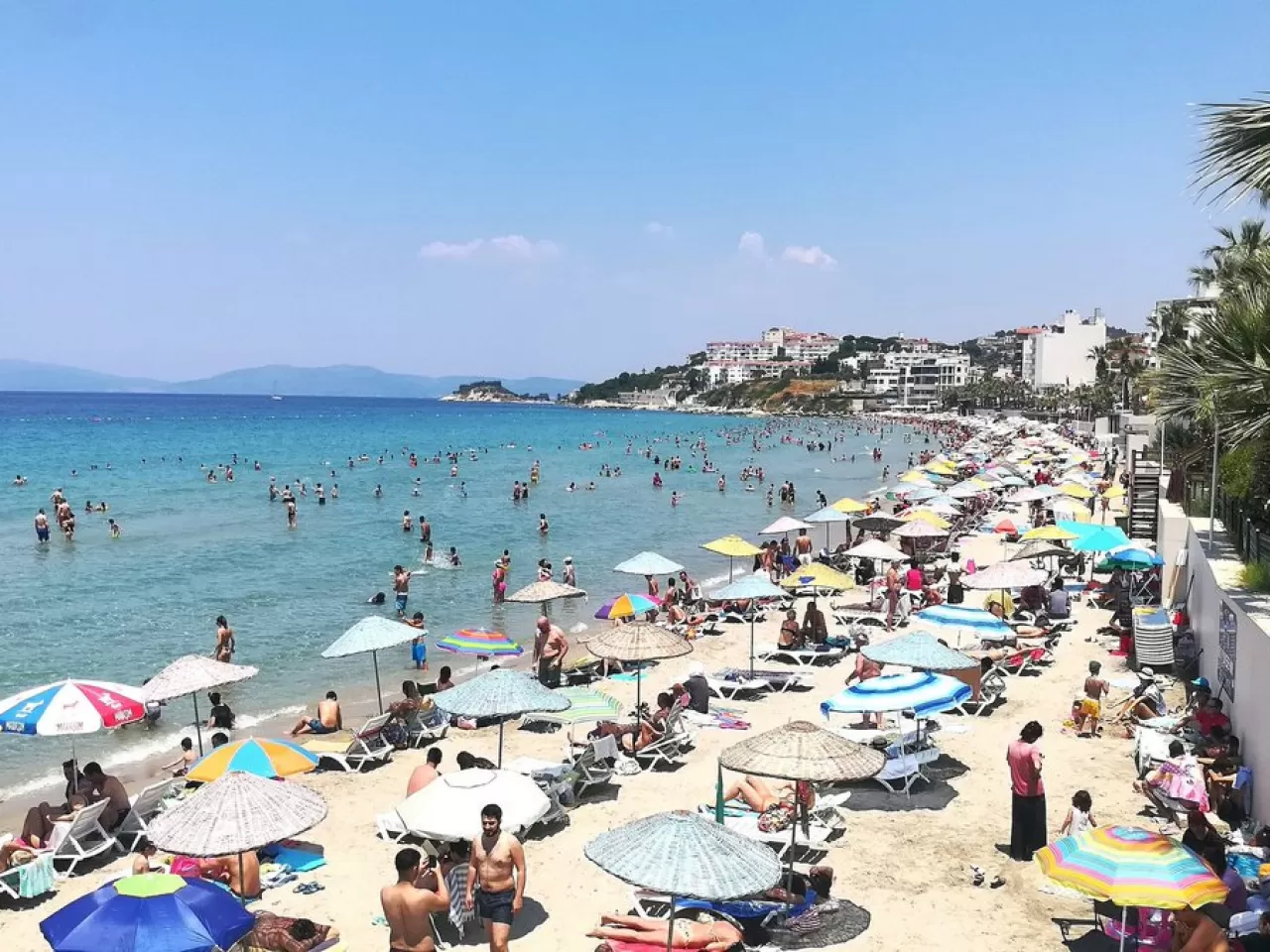 Kuşadası’nda Denize Nerede Girilir?