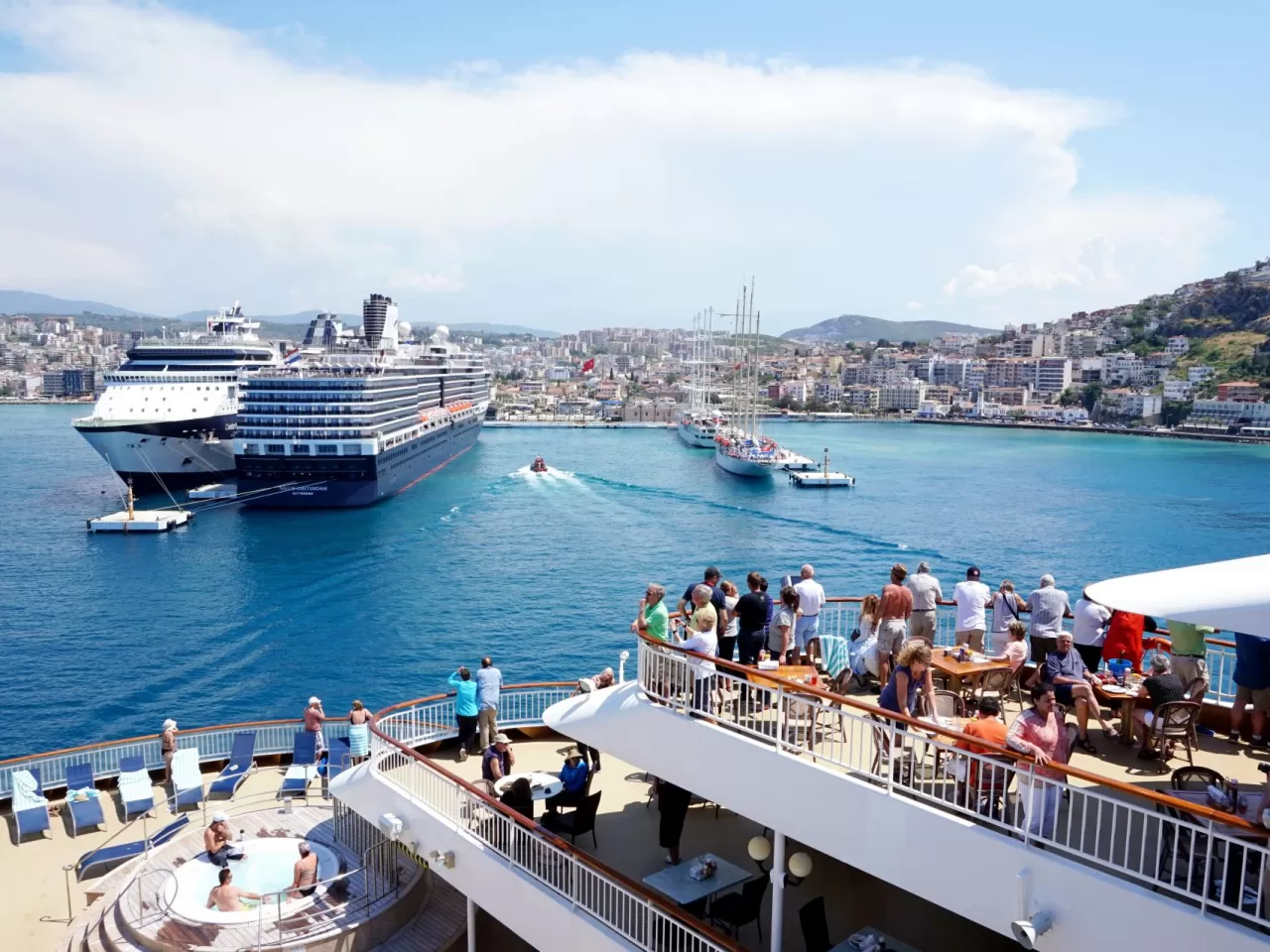 Kuşadası Nasıl Bir Yer?