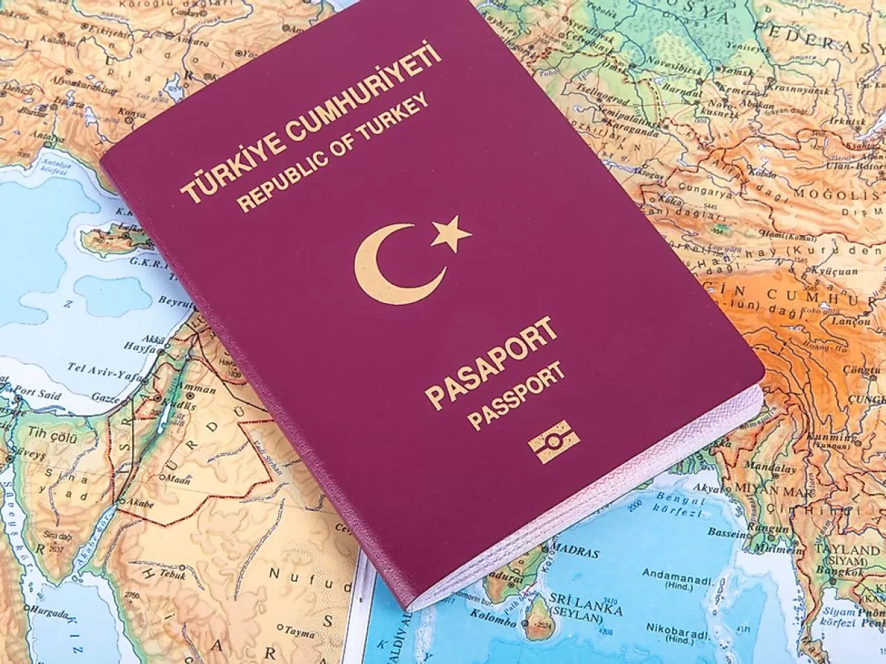 Pasaport Başvurusunda Gerekli Fotoğraf Nasıl Olmalıdır?