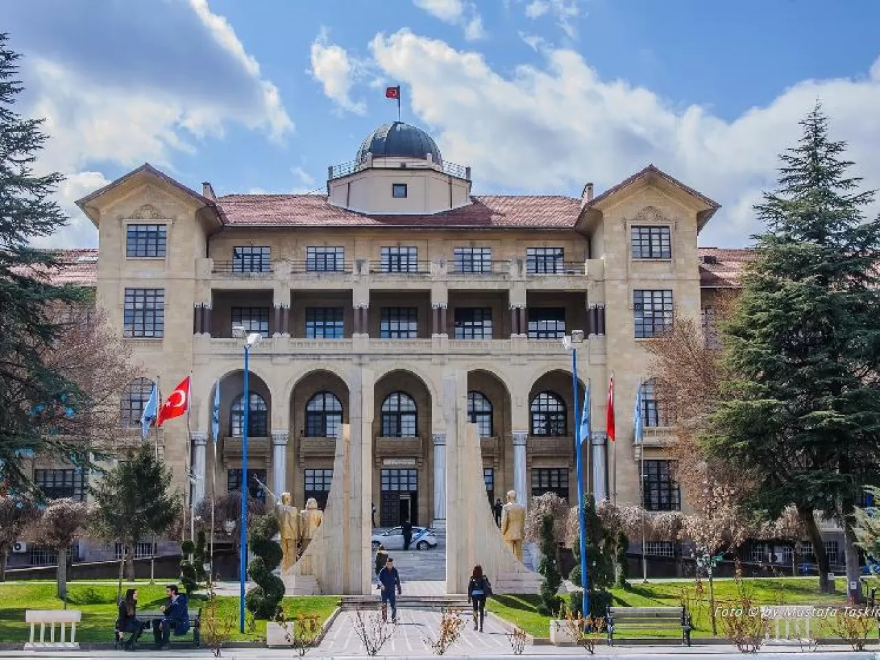 Gazi Üniversitesi