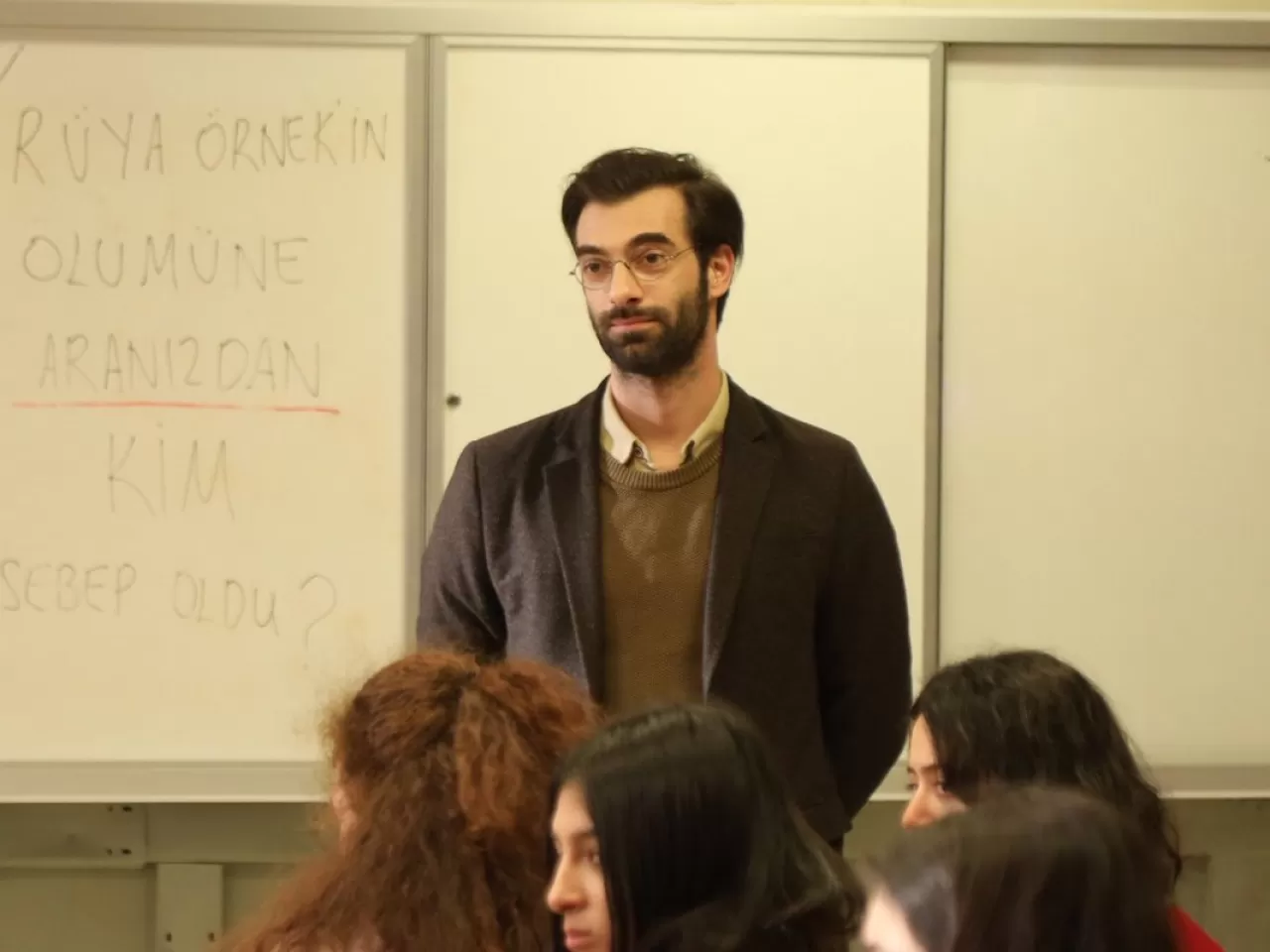 Öğretmen – 9 Bölüm