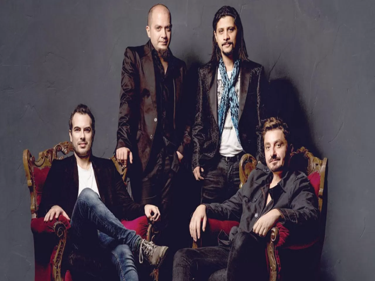 Mor ve Ötesi (1995)