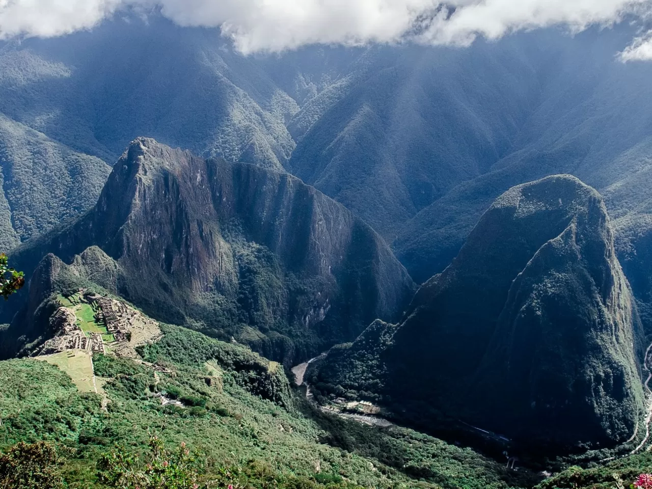 Peru Nasıl Bir Ülke? Yemekleri, Doğal Güzellikleri ve Yaşam