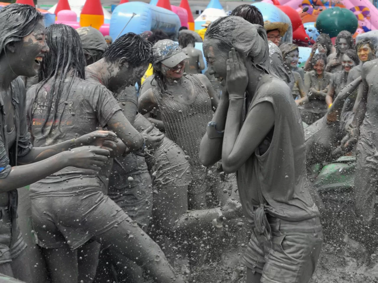 Boryeong Çamur Festivali (Güney Kore)