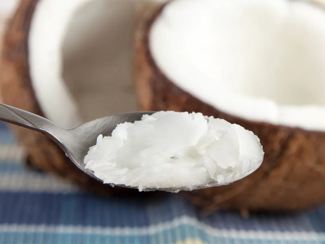 Ölü Derilerin Temizlenmesi İçin İri Taneli Deniz Tuzu, Hindistan Cevizi Yağı ve Aroma