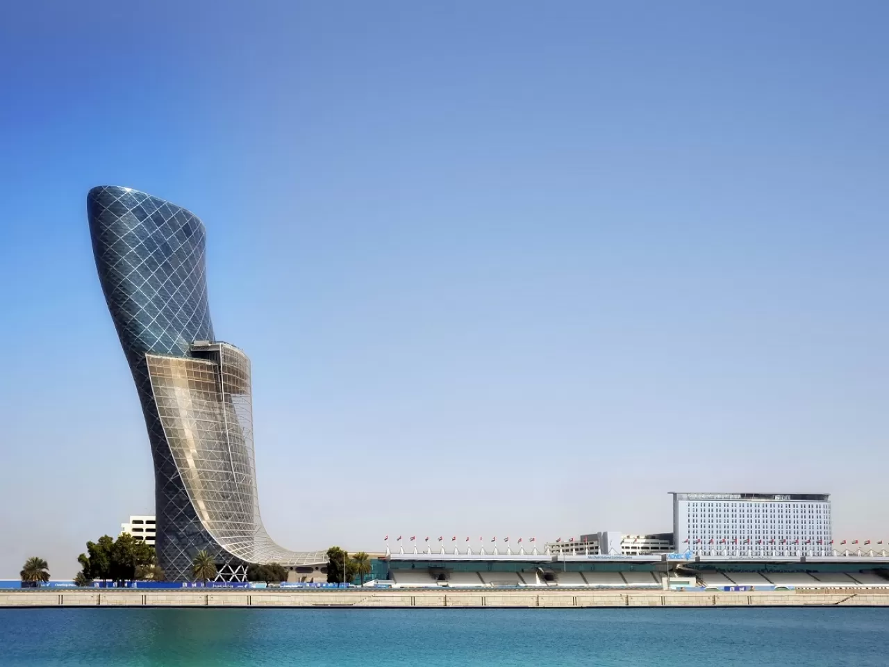 Capital Gate, Abu Dhabi - Birleşik Arap Emirlikleri