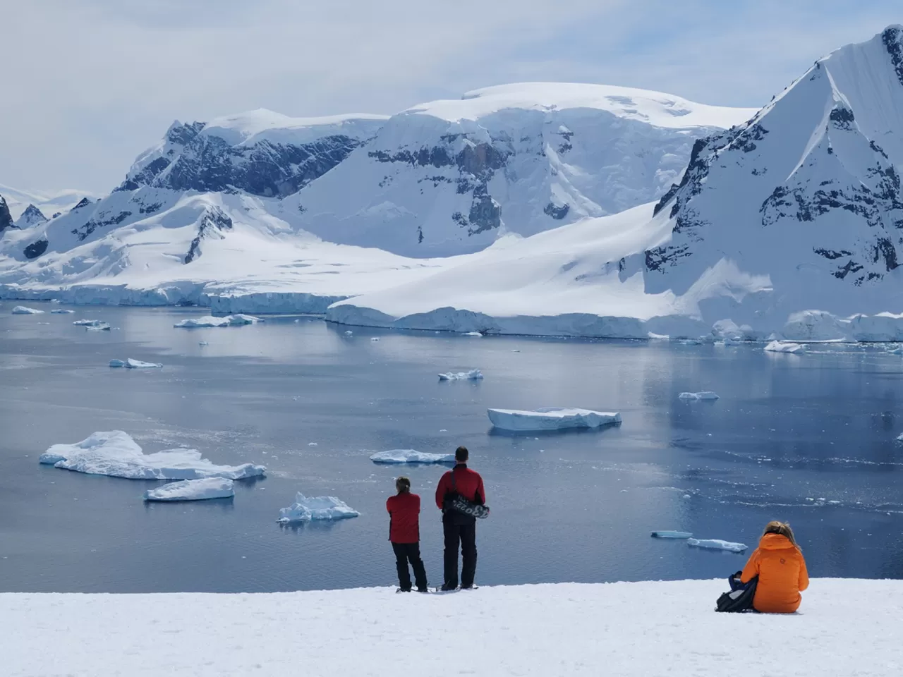 Antarktika Üzerinde Hükümet Yönetimi Var mıdır