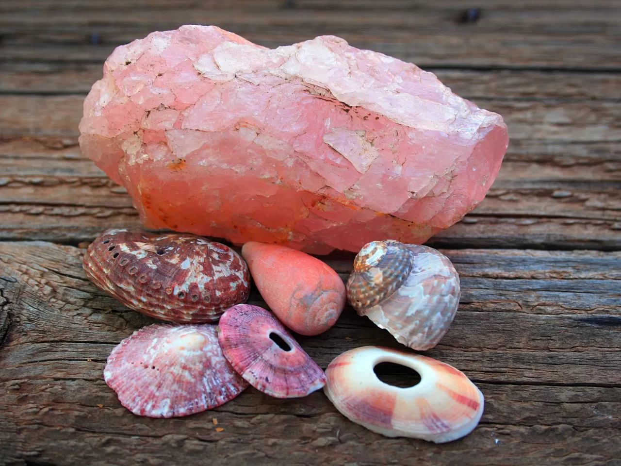 Kuvars Taşı Nedir?