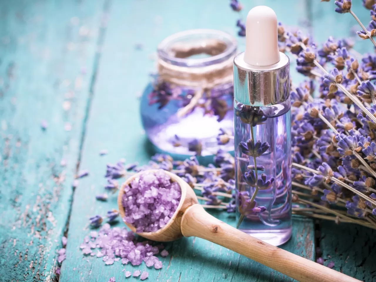 Yeni Sivilcelere Son: Lavanta Yağı