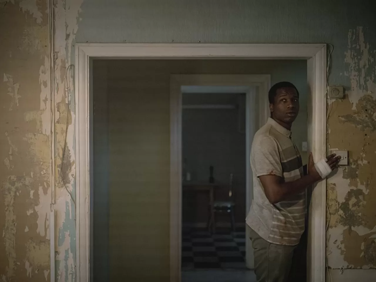 Onun Evi (His House)