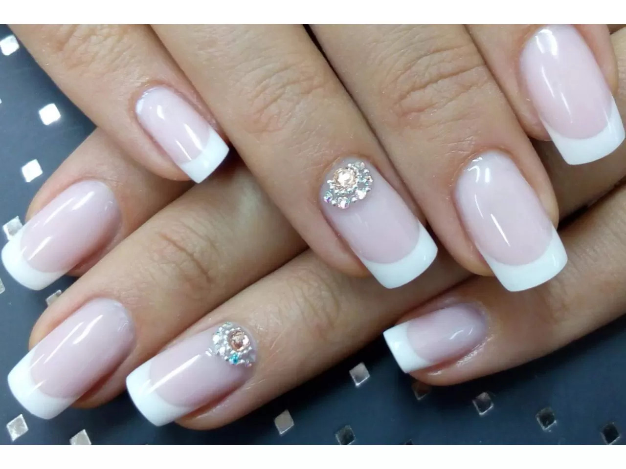 Fransız Manikürü Nedir?