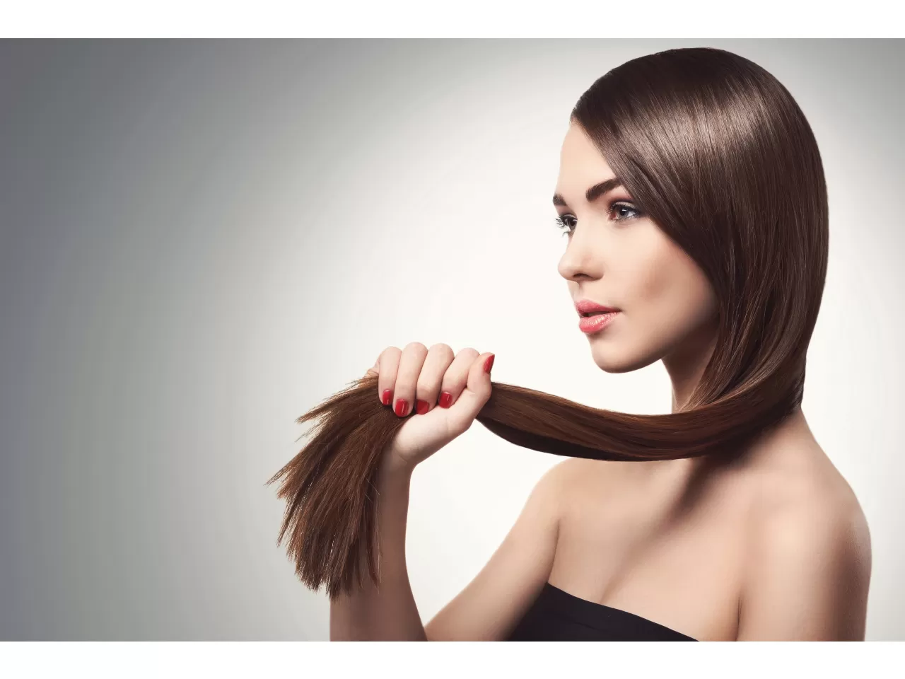 Daha Az Bakım Gerektiren Saç Modellerini ve Renklerini Tercih Etmek