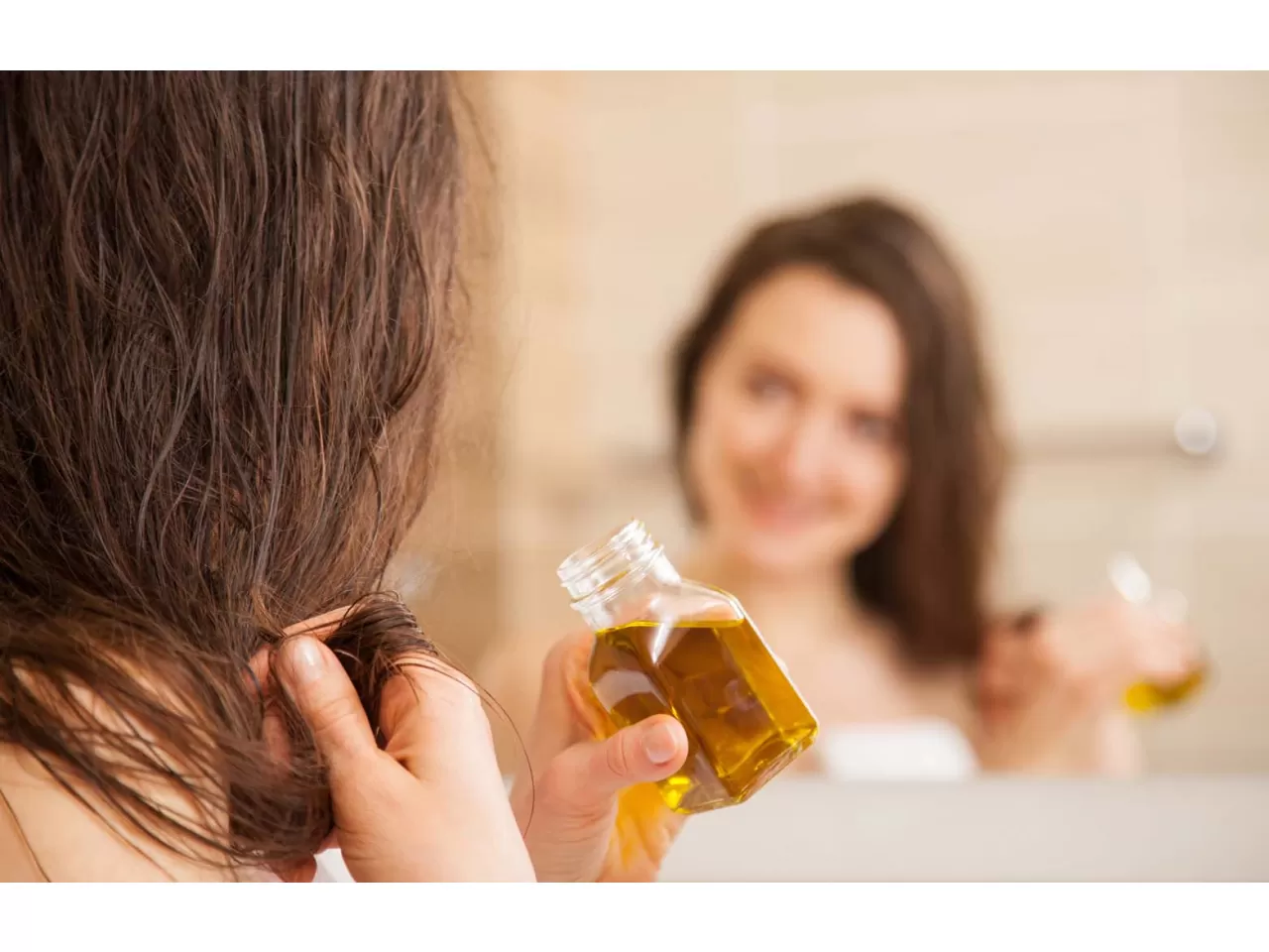 Nemi Saça Hapsetmek İçin Yağ Kullanmak