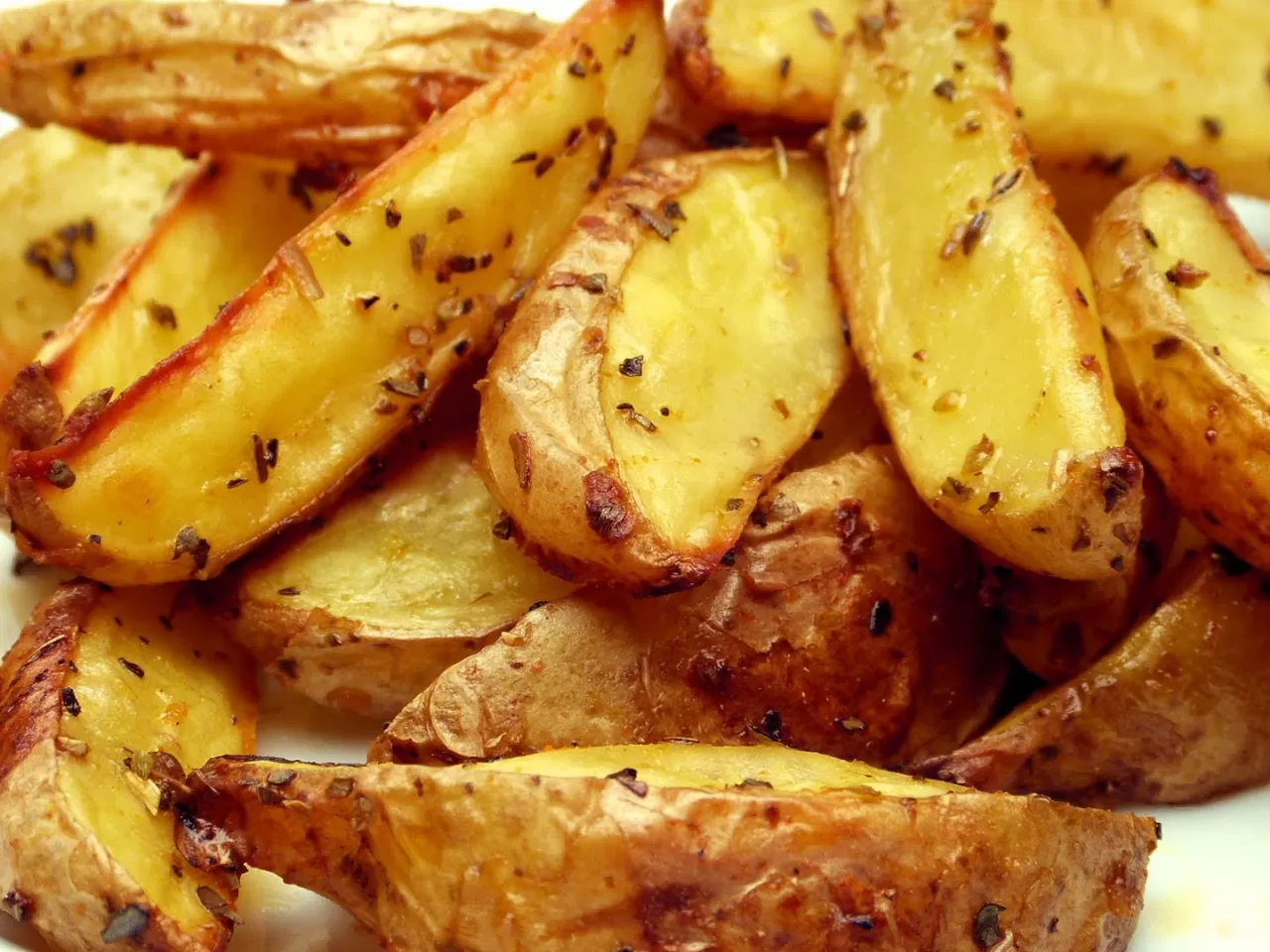 fırında baharatlı patates