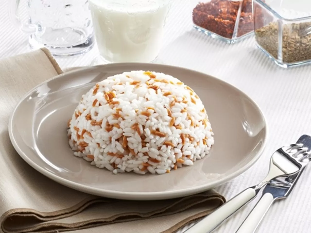 şehriyeli pirinç pilavı