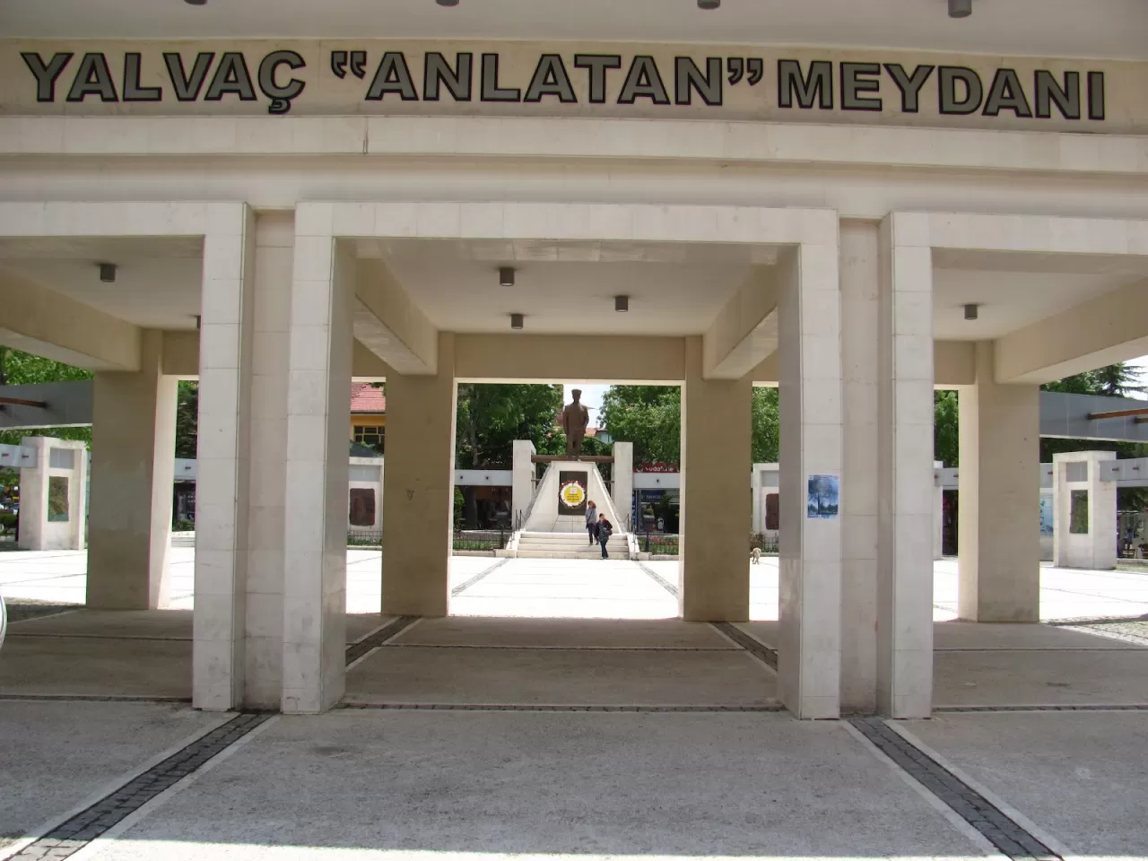 anlatan meydanı