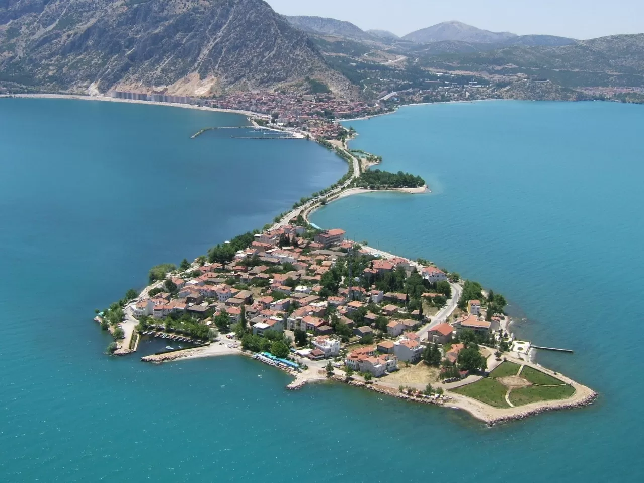 yalvaç yakınındaki yerler