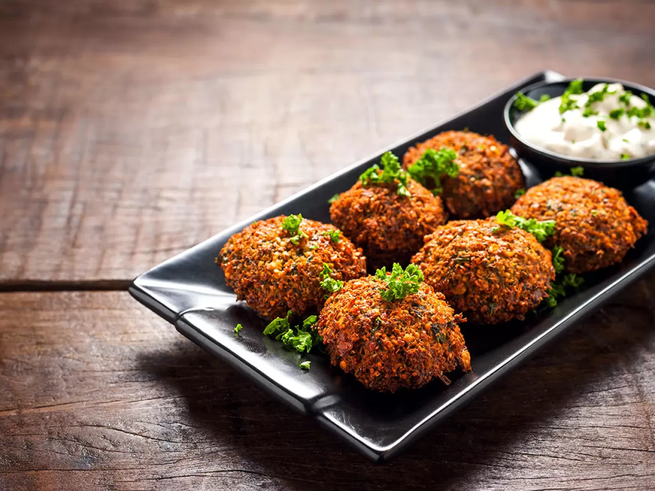 2023/10/post-1698648518-579-falafel-schwarma-wrap-saudi-arabia-food-culture-culinary-cuisine.webp